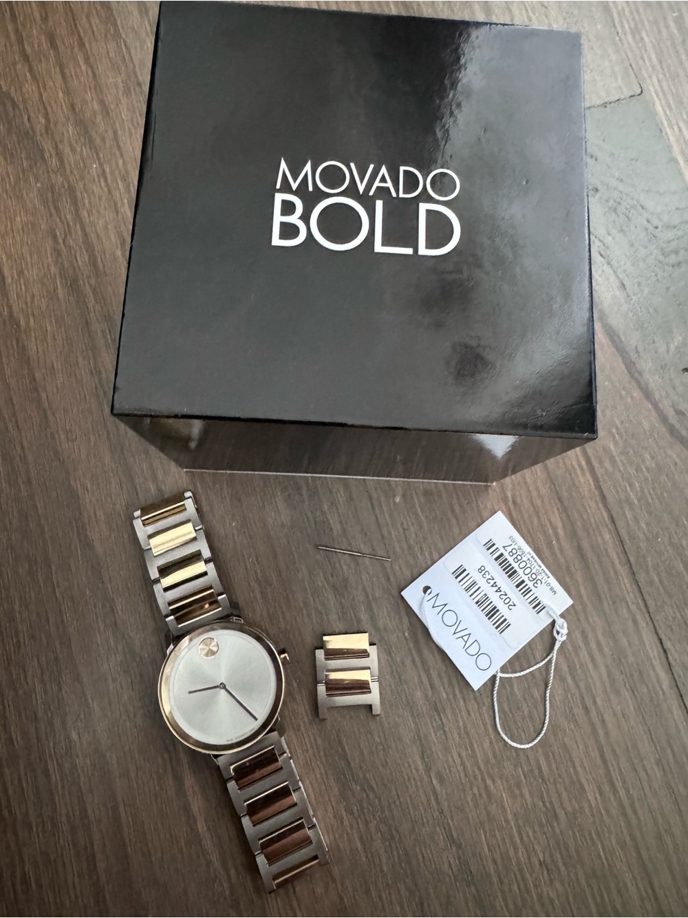 Movado Bold Swiss Made Two-Tone Watch-Box+Extra links+Tags Excellent Condition!!